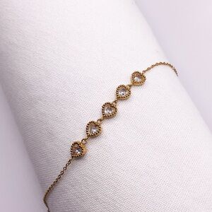 Elegant Gold Heart Bracelet